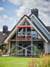 Afbeeldingen van Altrex Rolsteiger breed - aluminium met voorloopleuningen en schoren in de basis RS TOWER 42