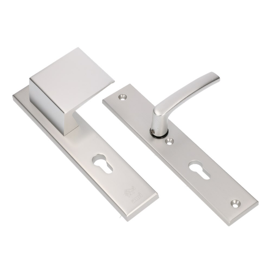 Afbeeldingen van Ami veiligheidsvoordeur duwerlangschildgarnituur 251/50 rechts - PC72 deurdikte 54mm - F1 