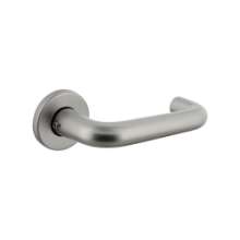 Afbeeldingen van INTERSTEEL Deurkruk Rond en rozet met nok aluminium F1 0077