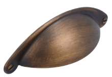 Afbeeldingen van Siro Schelpgreep metaal - boorafstand 64mm/L 104mm/H 25mm/B 32mm - antiek messing 