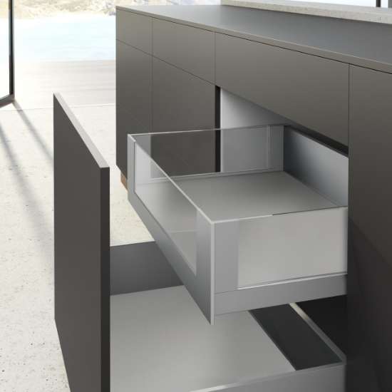Afbeeldingen van Hettich AvanTech YOU Glazen inzet voor vorm te geven inliggend front, voor kastbreedte 1200 mm,  volledige hoogte