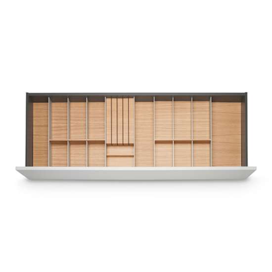 Afbeeldingen van Blum Bestekindeling met messenhouder Legrabox - corpusbreedte 1000mm-1200 diepte 450mm - fineer eiken/aluminium OL.EA4512S1BEST