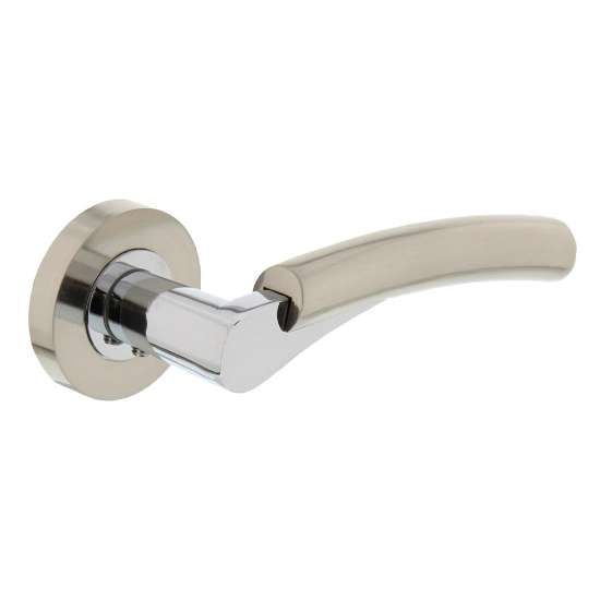 Afbeeldingen van INTERSTEEL Gatdeel rechts Bryan op rond rozet 7mm nokken chroom/nikkel mat 1700