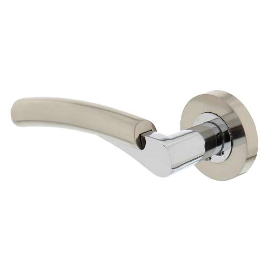 Afbeeldingen van INTERSTEEL Gatdeel links Bryan op rond rozet 7mm nokken chroom/nikkel mat 1700