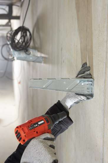 Afbeeldingen van Zelftappende betonschroef met zeskantkop voor bevestiging in gescheurd en niet-gescheurd beton